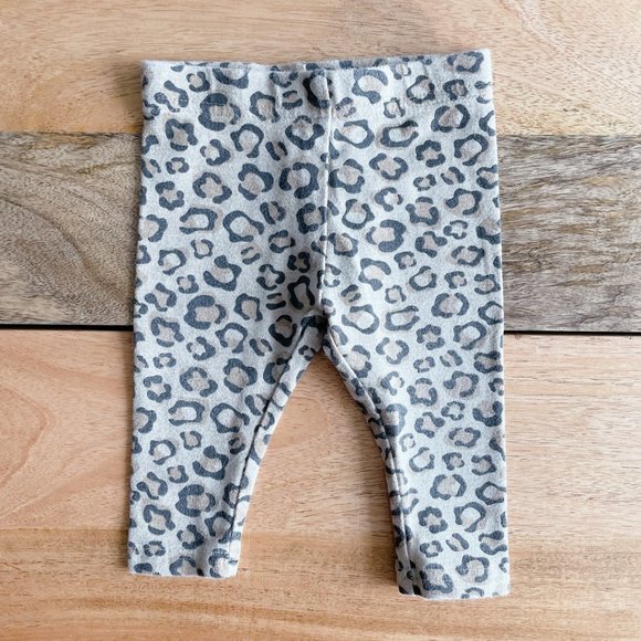 🧸 SALE! (5/$15, 8/$22, 12/$30) Leopard print leggings 3-6m baby girl pants - Picture 1 of 5